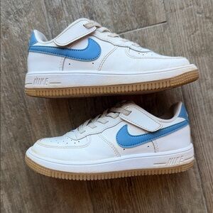 Nike Force 1 low Sneakers with Blue Swoosh